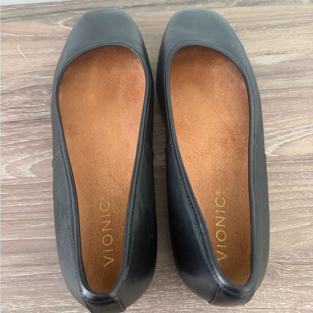 Vionic Black Leather Square-Toe Ballet Flats - Picture 3 of 3